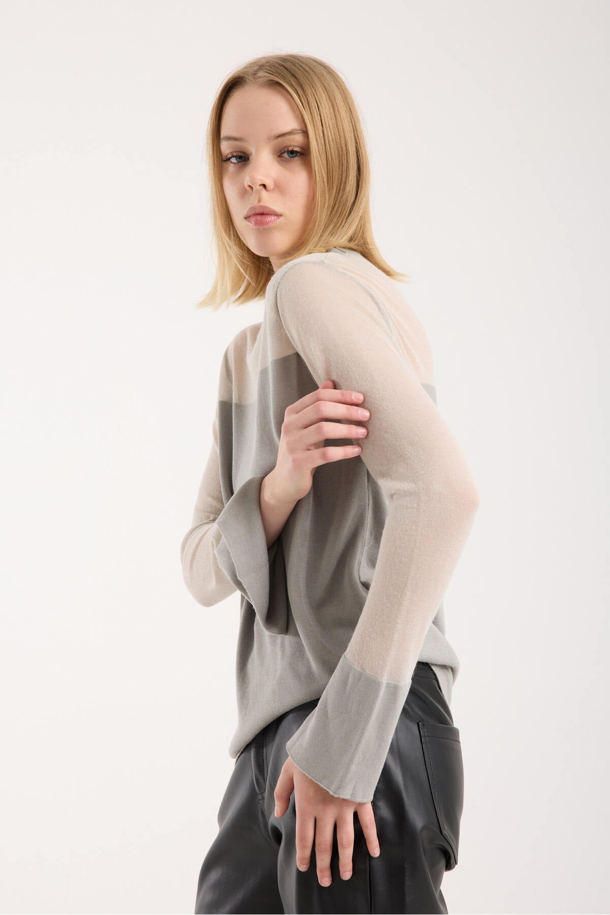 Kadın triko kazak ince transparan detaylı yumuşak doku 3521