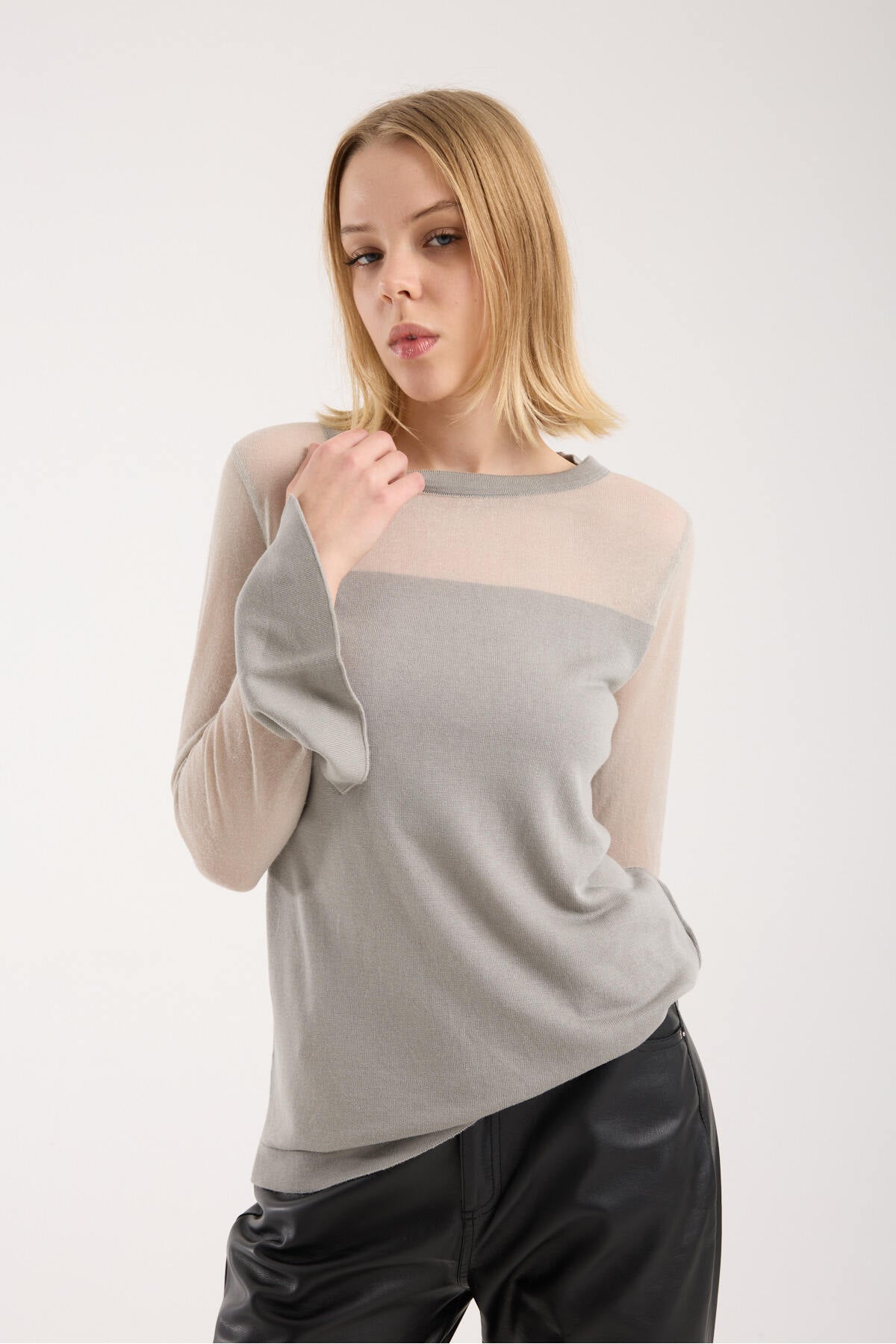 Kadın triko kazak ince transparan detaylı yumuşak doku 3521