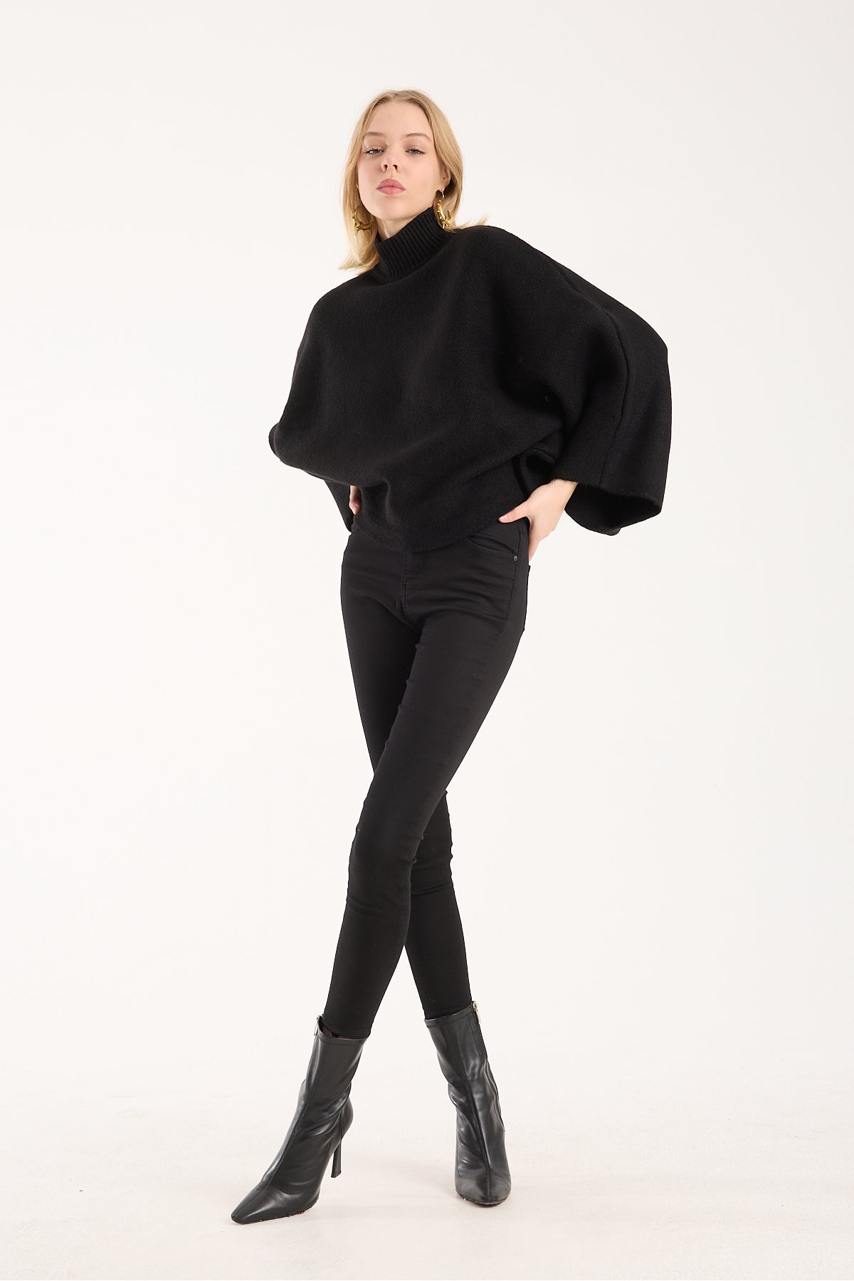 Yumoş ip pelerin dik yaka yarasa kol kadın kazak 6514