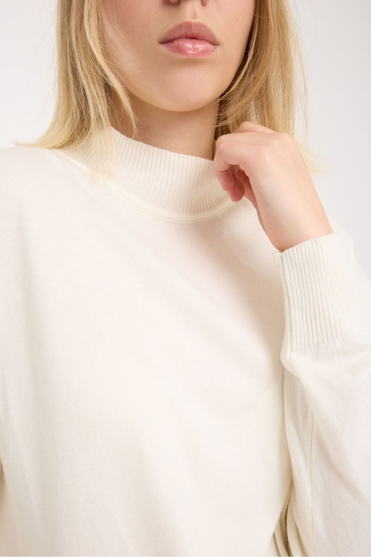 Kadın triko kazak yumuşak doku dik yaka basic 3522