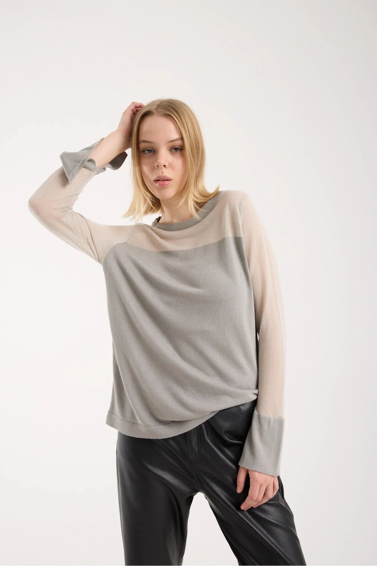 Kadın triko kazak ince transparan detaylı yumuşak doku 3521