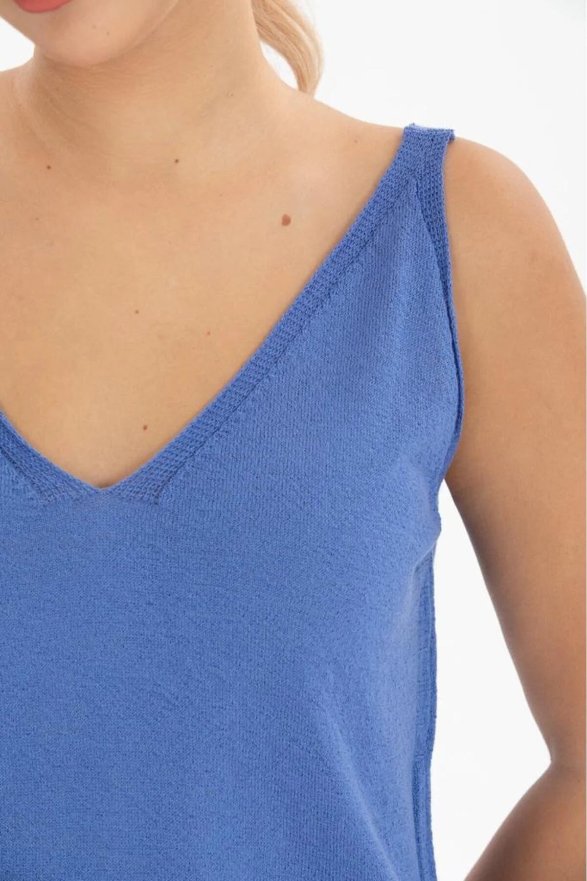 Kadın Atlet Merserize Rahat Kalıp Ön Ve Arka V Yaka Askılı Atlet 3360