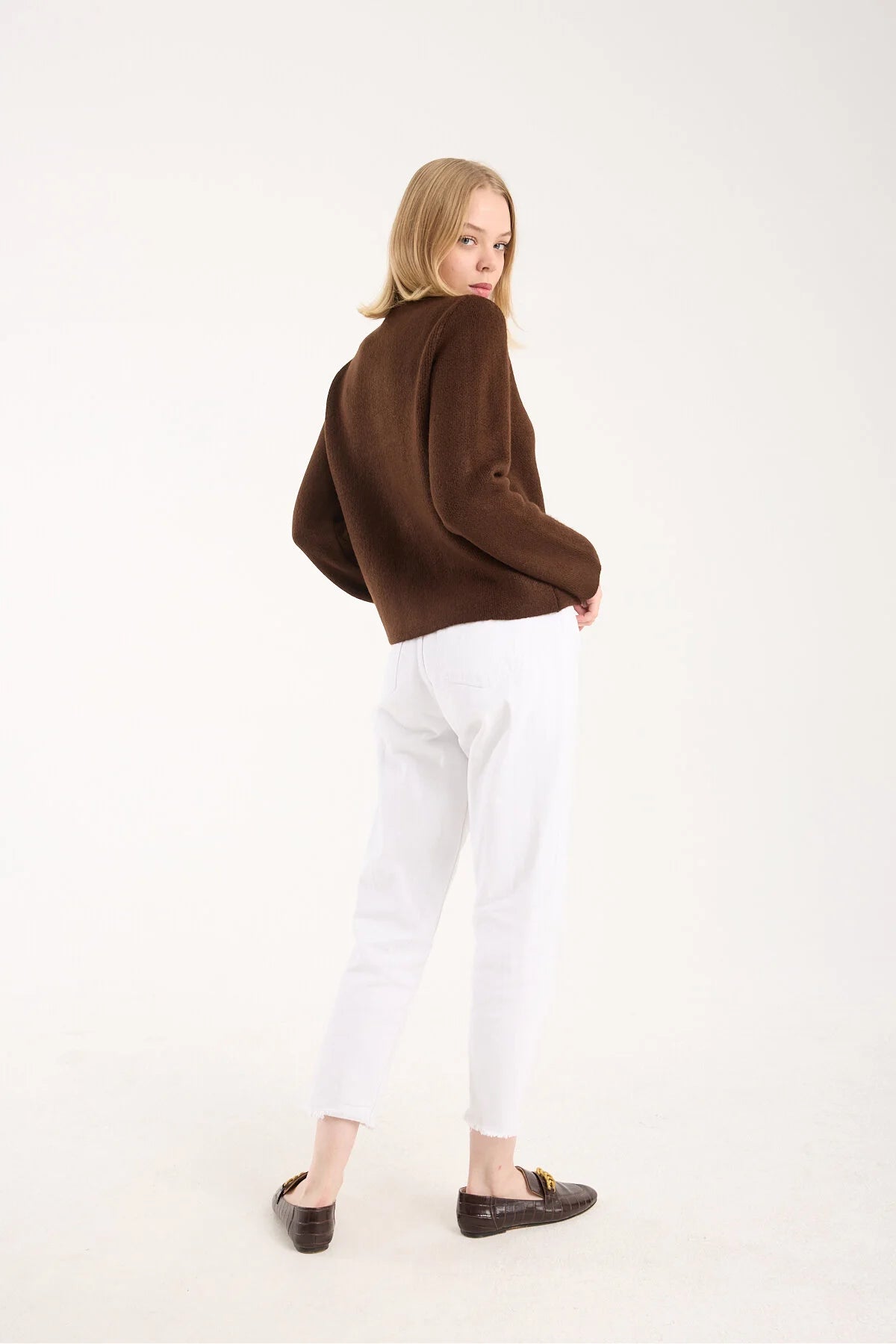 Yumoş ip düğmeli cepli kadın hırka 6517