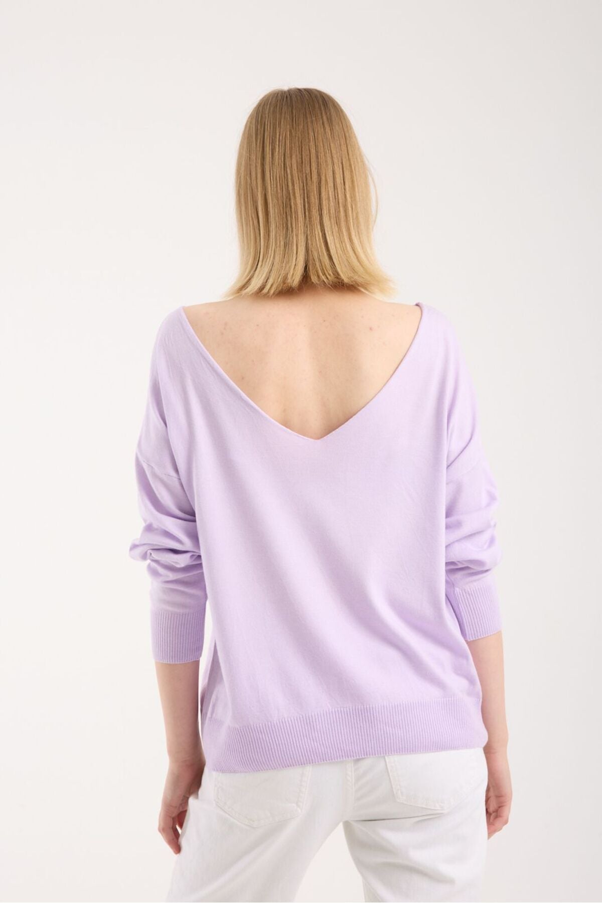 Kadın triko kazak yumuşak doku kayık yaka sırt dekolteli basic 3550