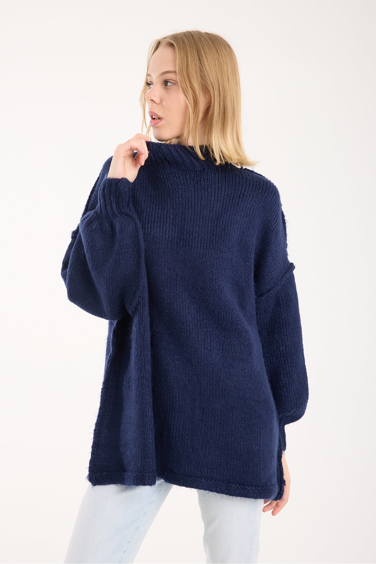 Yumoş ip ters dikiş oversize kadın kazak dik yaka 6513