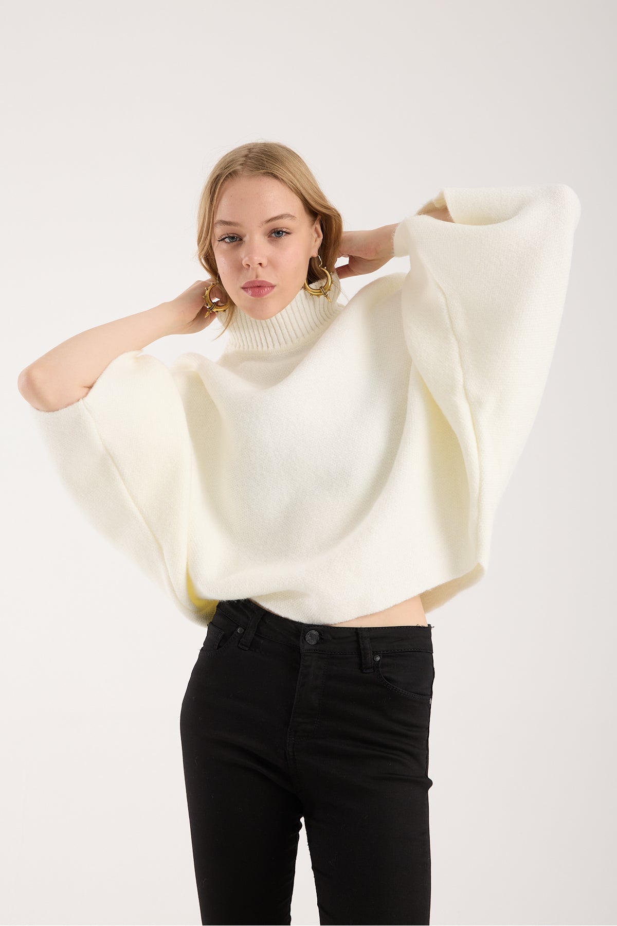 Yumoş ip pelerin dik yaka yarasa kol kadın kazak 6514