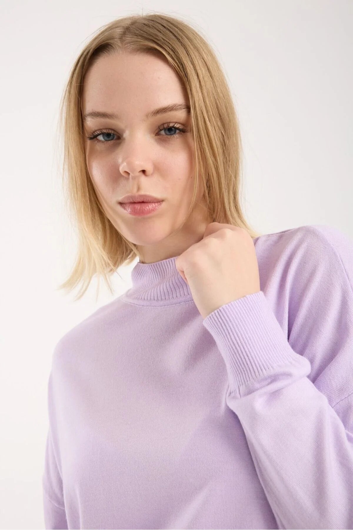 Kadın triko kazak yumuşak doku dik yaka basic 3522