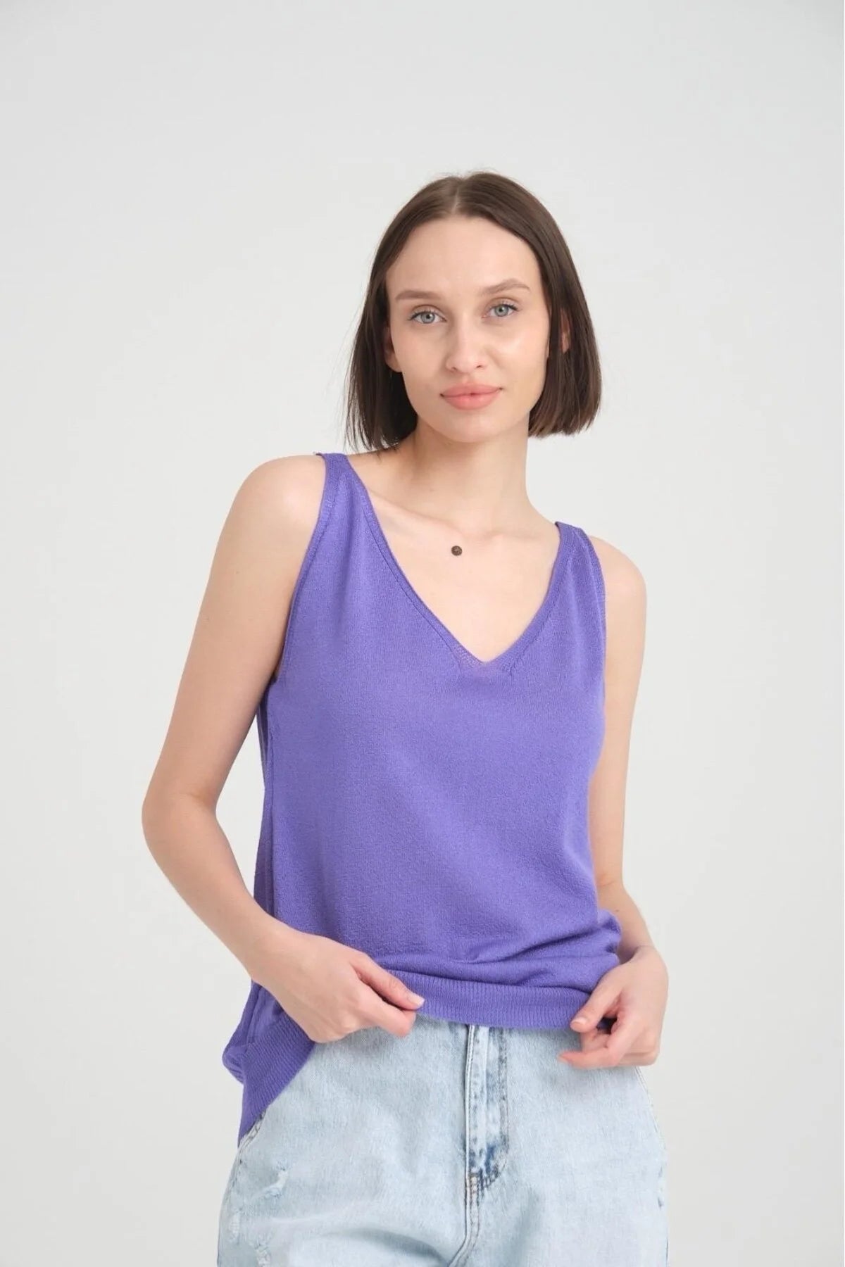 Kadın Atlet Merserize Rahat Kalıp Ön Ve Arka V Yaka Askılı Atlet 3360