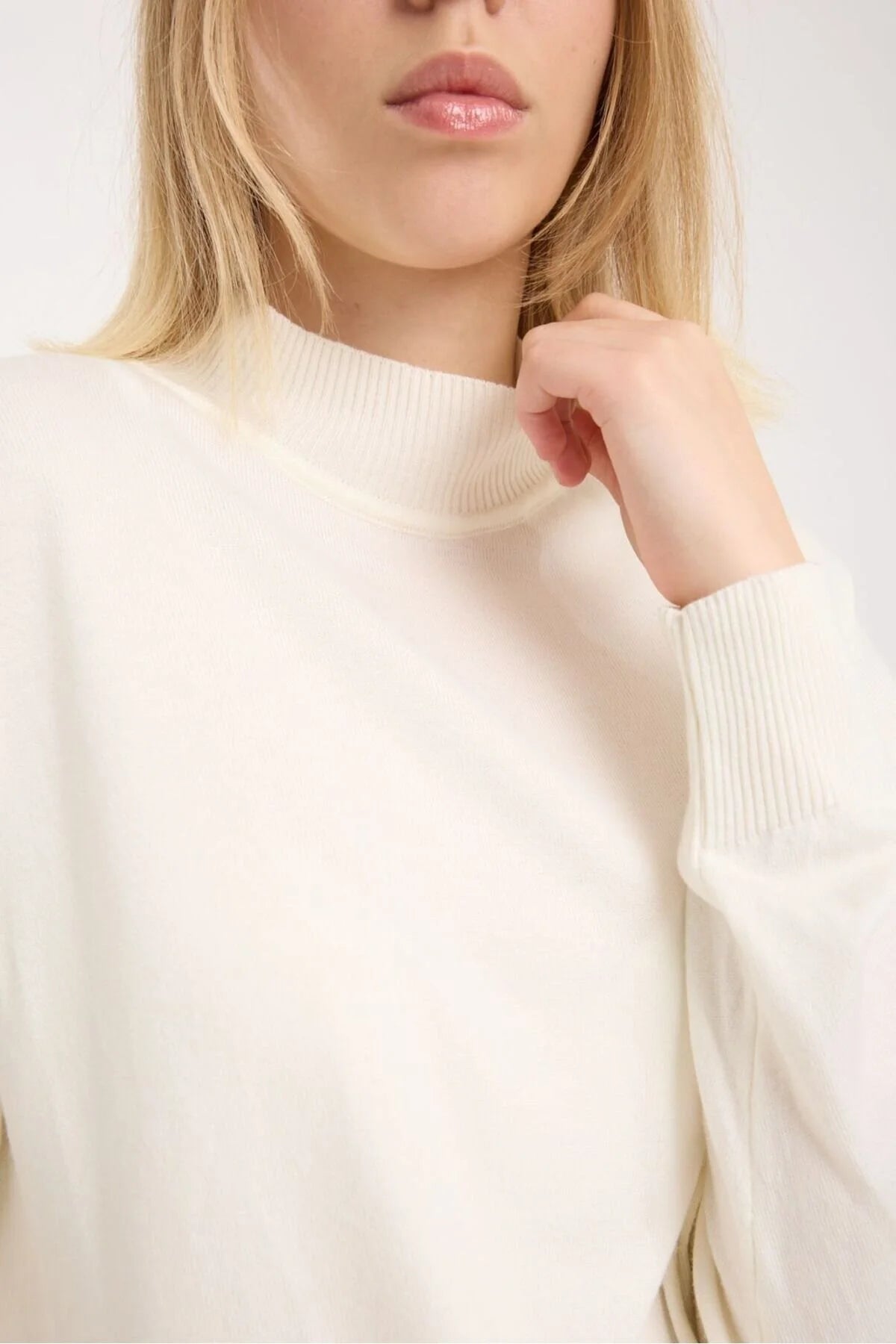 Kadın triko kazak yumuşak doku dik yaka basic 3522